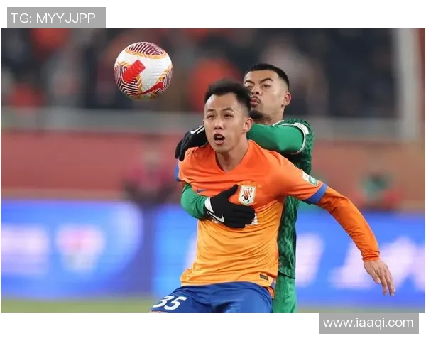 2018年中超激战山东鲁能迎战北京中赫国安争夺荣耀之战